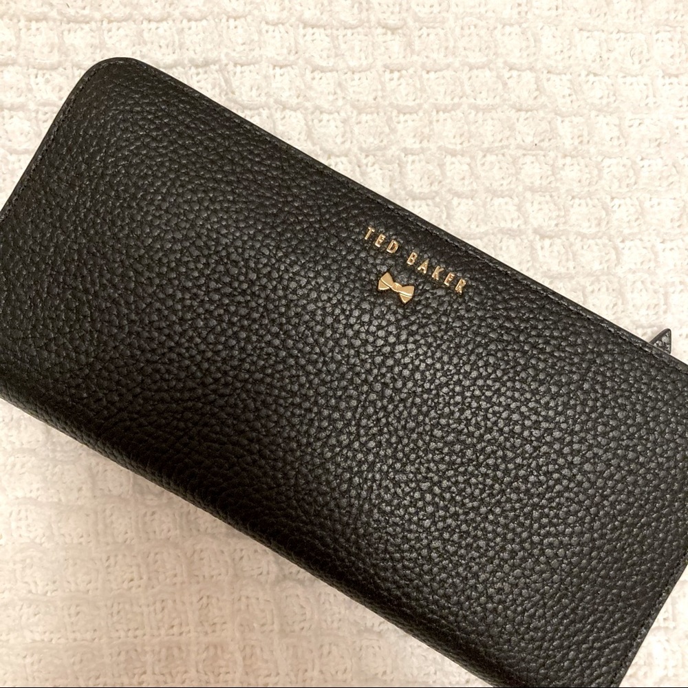 NWT | Ted Baker black leather matinee wallet